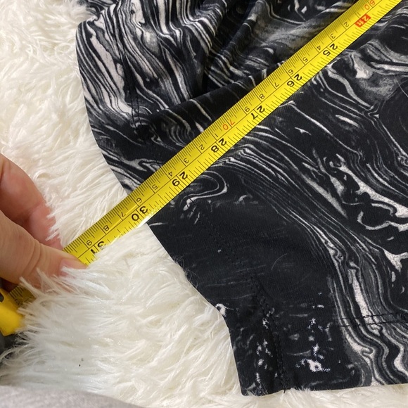 MICHAEL Michael KORS BLACK & WHITE MARBLE BOHEMIAN SKIRT SLIT Size M … - Picture 9 of 9